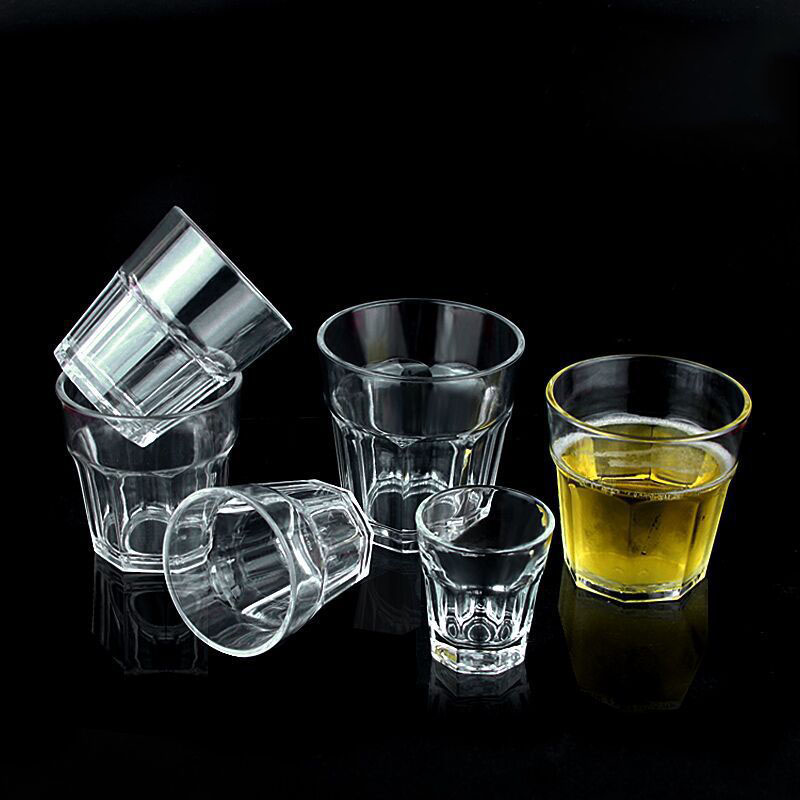 Boccale da birra in plastica a - Wine In Beer recensione e prezzo