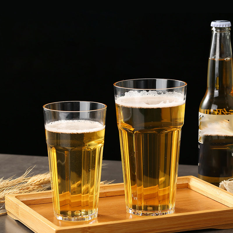 Boccale da birra in plastica a - Wine In Beer recensione e prezzo