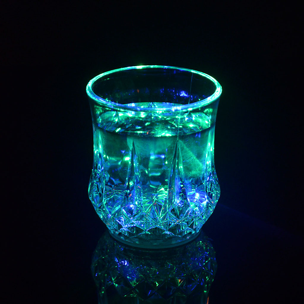 Bicchiere Luminoso a LED Color - Wine Beer Glass recensione e prezzo